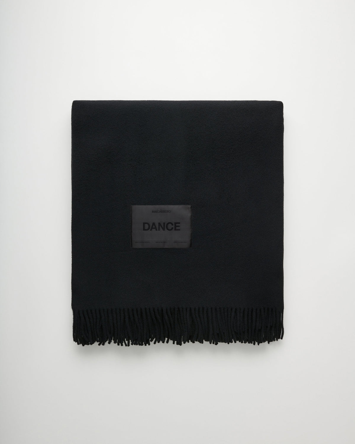 Bold blanket | Tango black Virgin wool