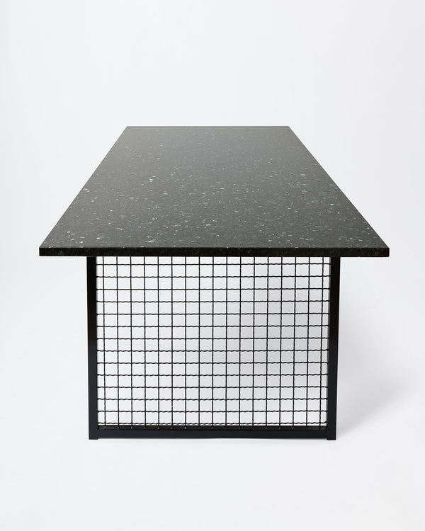 Flounder table | Black Granite