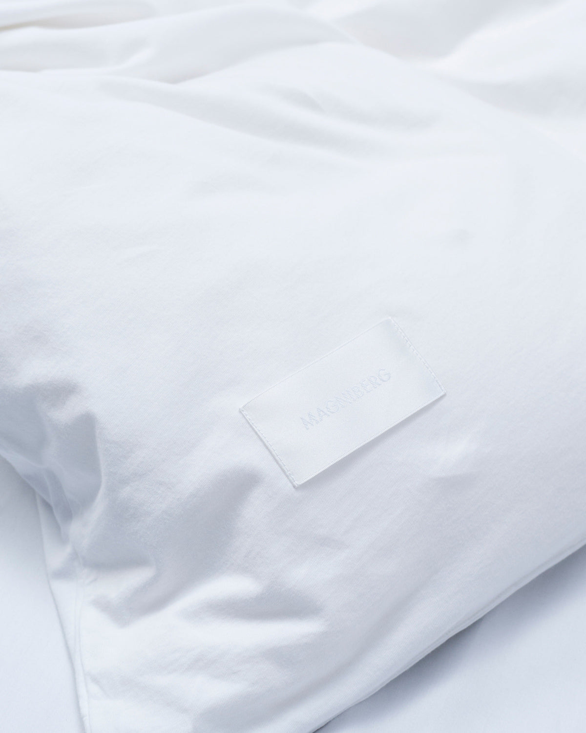 Heart duvet cover | Washed white Jersey