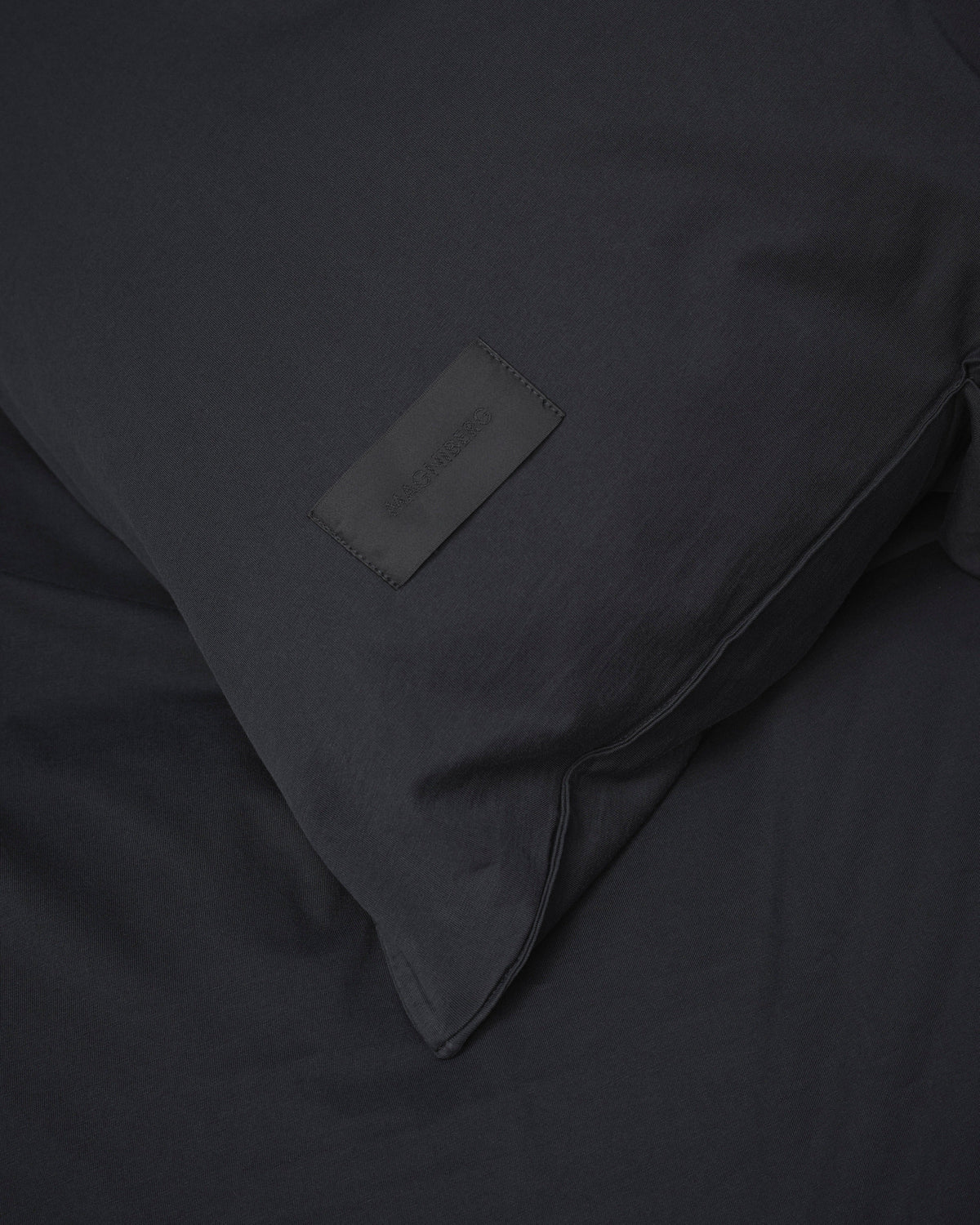 Heart pillow case | Black Jersey