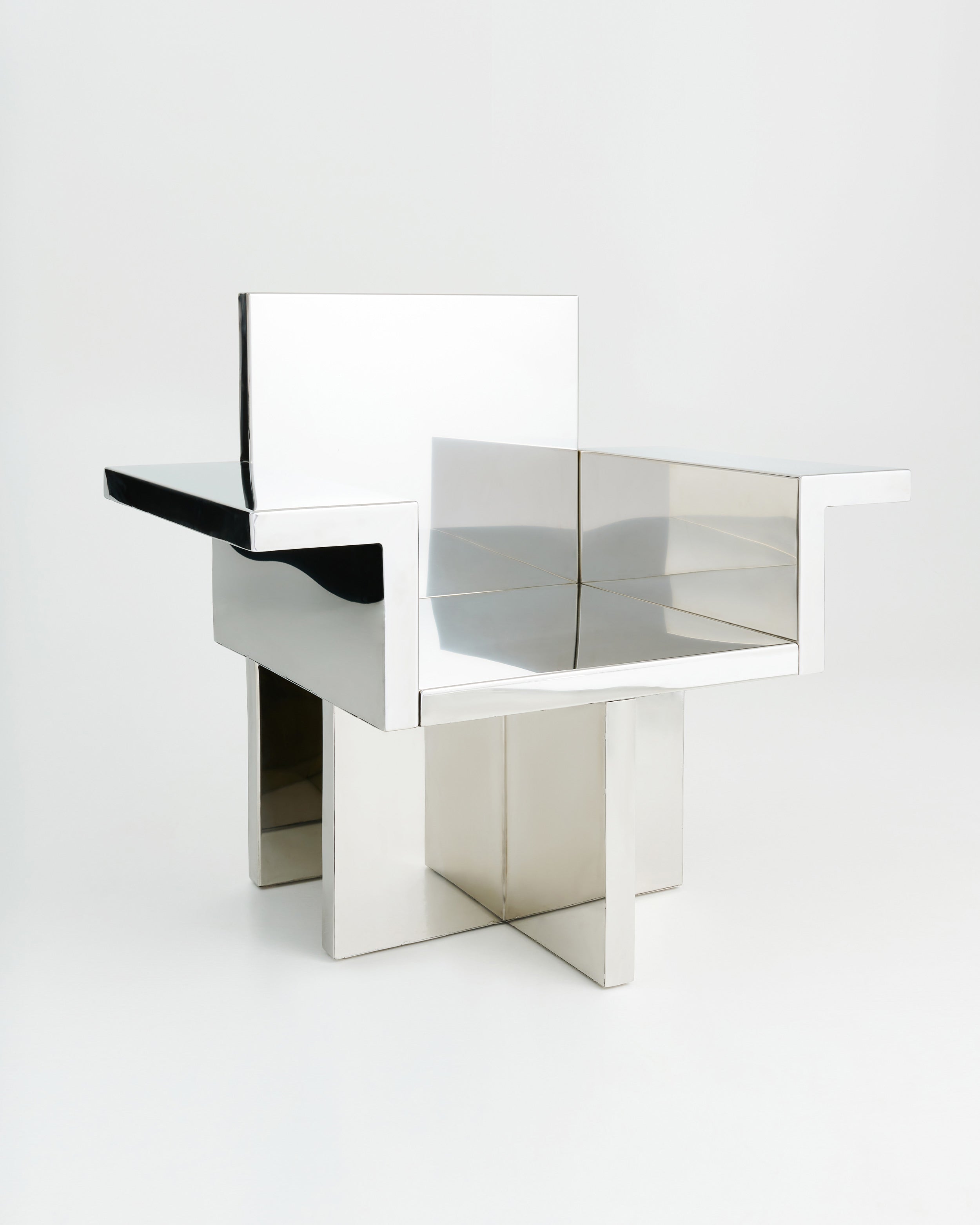 Horse-armchair-Polished-