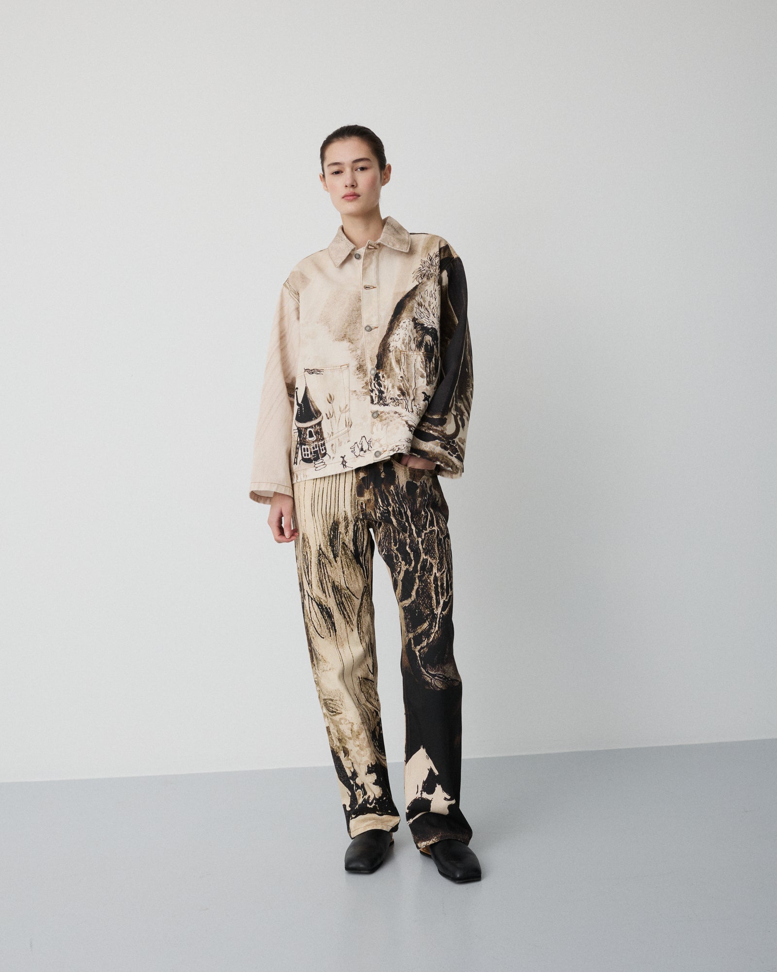 Moomin Genoa jacket | Sepia print