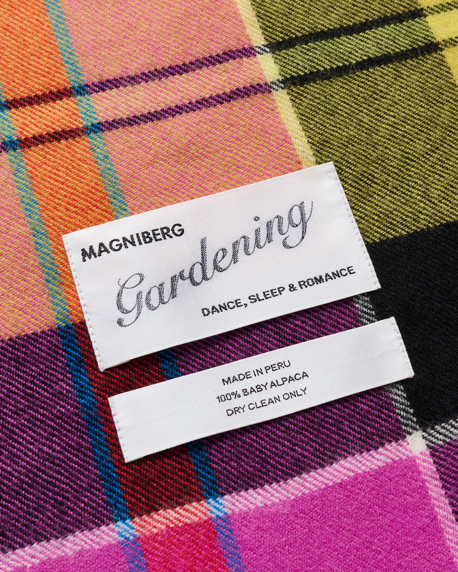 Queen blanket | Vivienne pink tartan