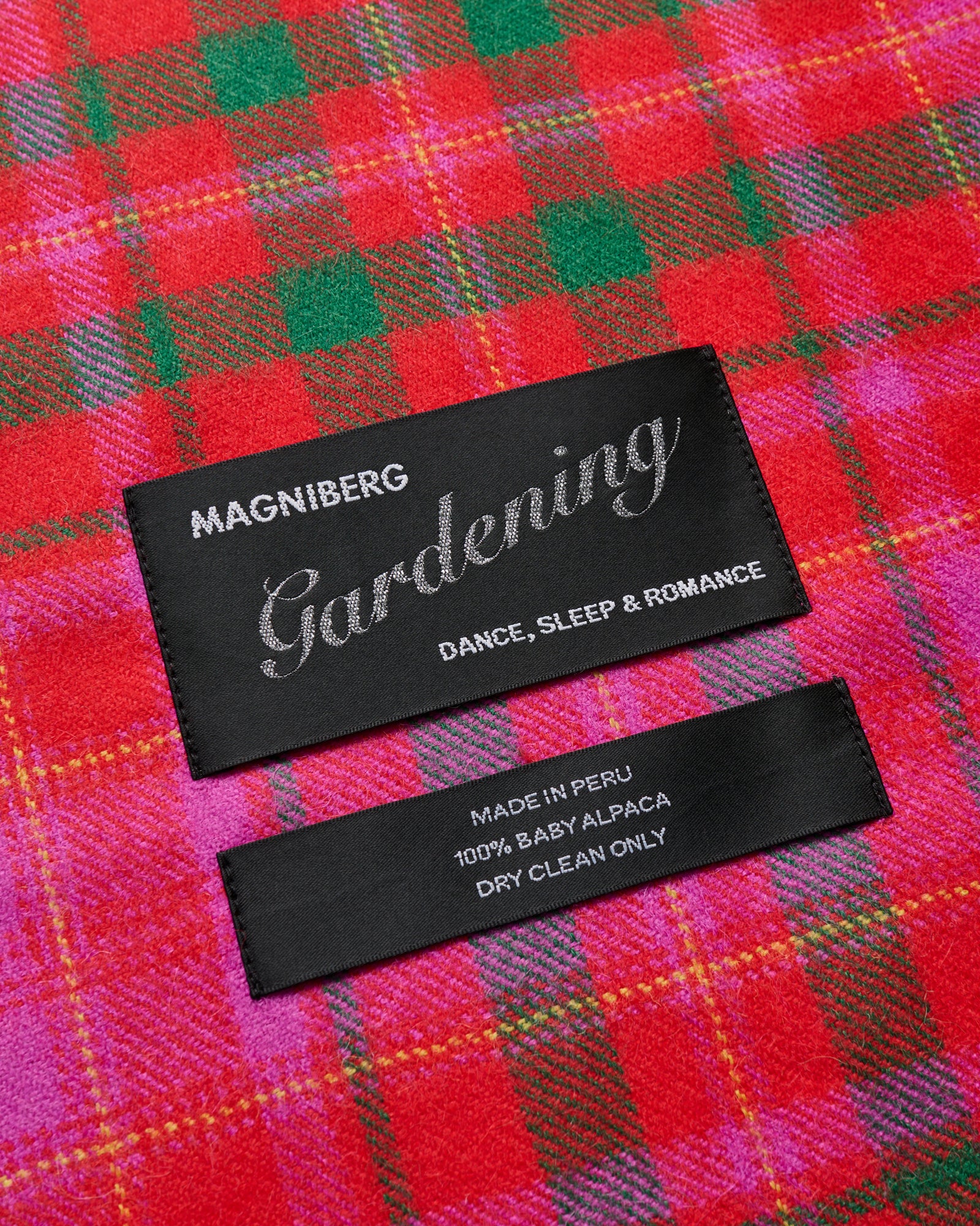 Queen scarf | Pink punk tartan