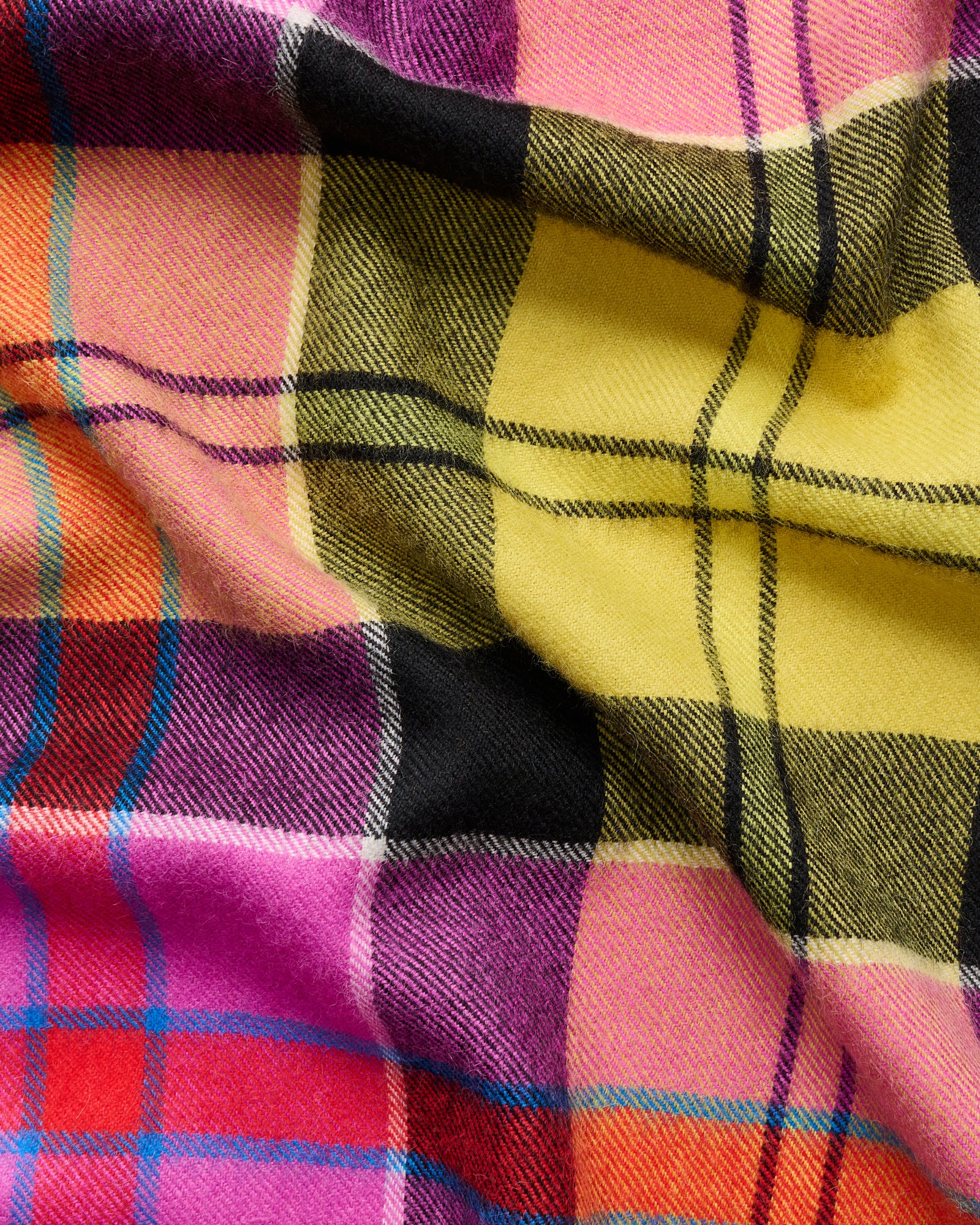Queen scarf | Vivienne pink tartan