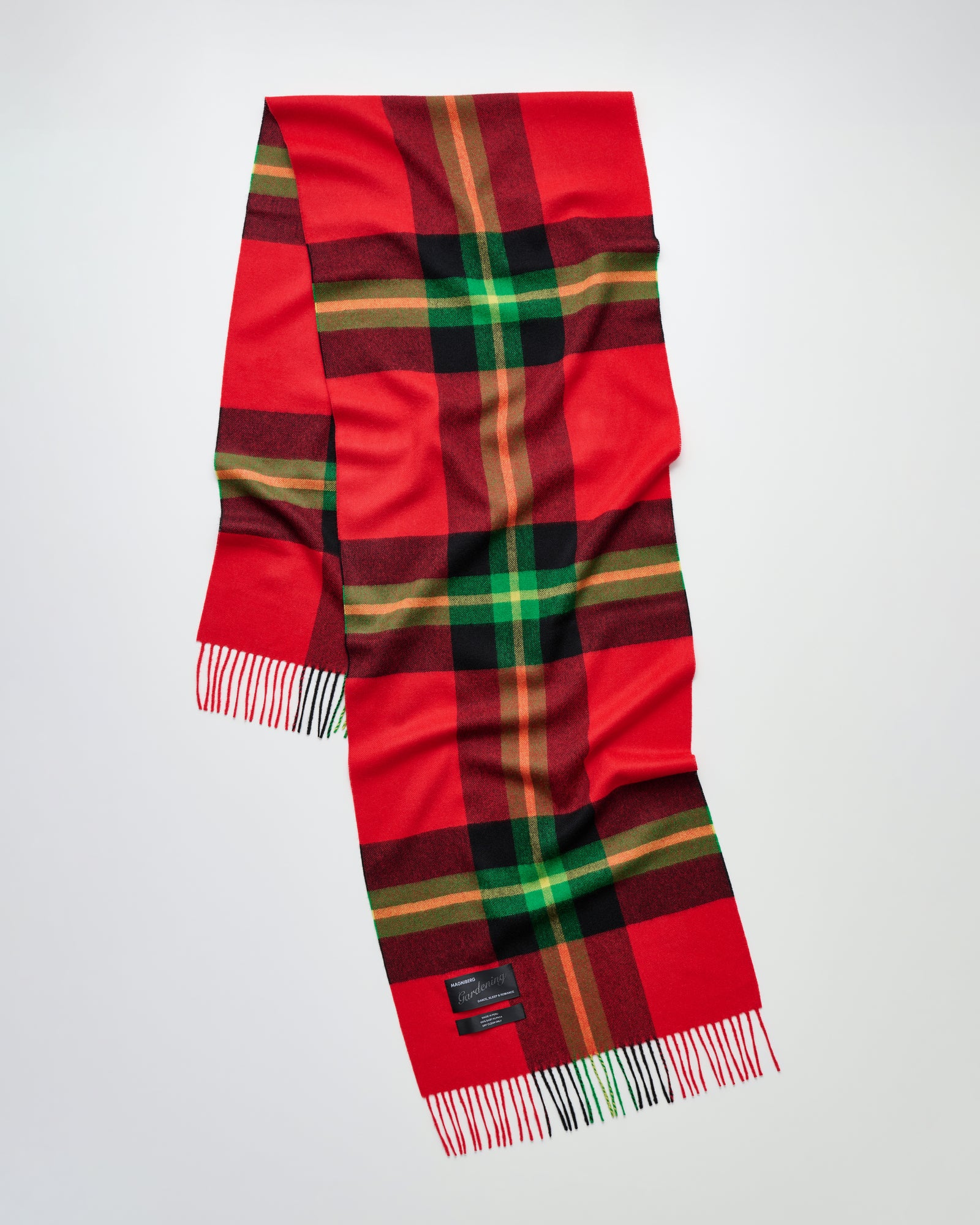 Queen scarf | Bloody mary red tartan
