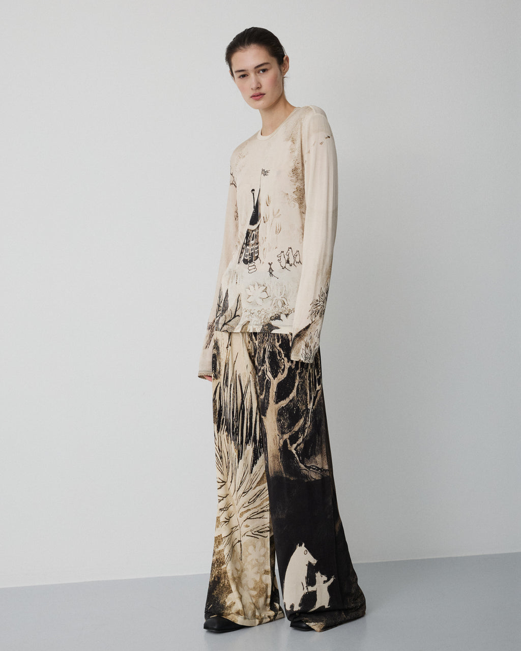 Moomin Love pants | Sepia print