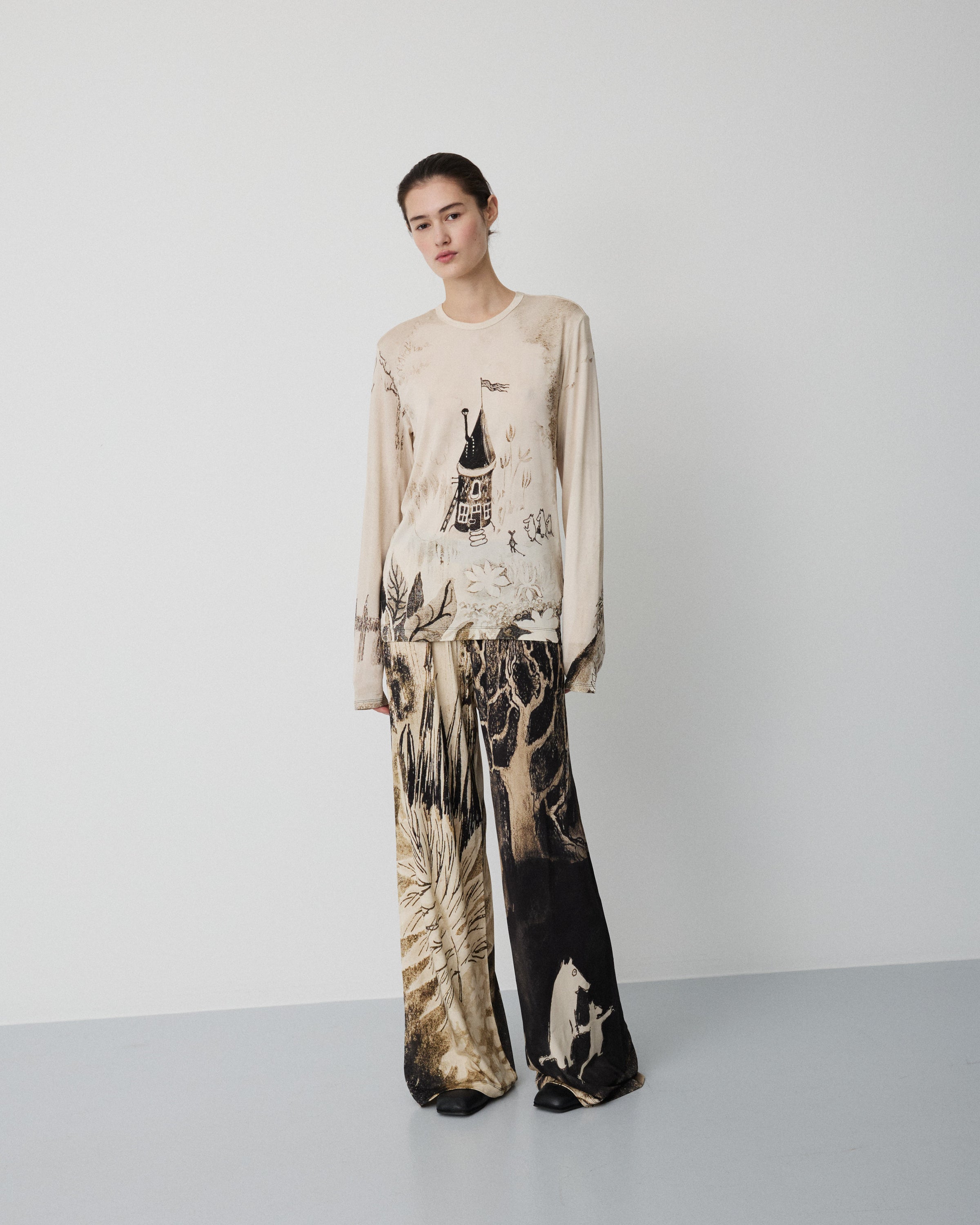 Moomin Love pants | Sepia print