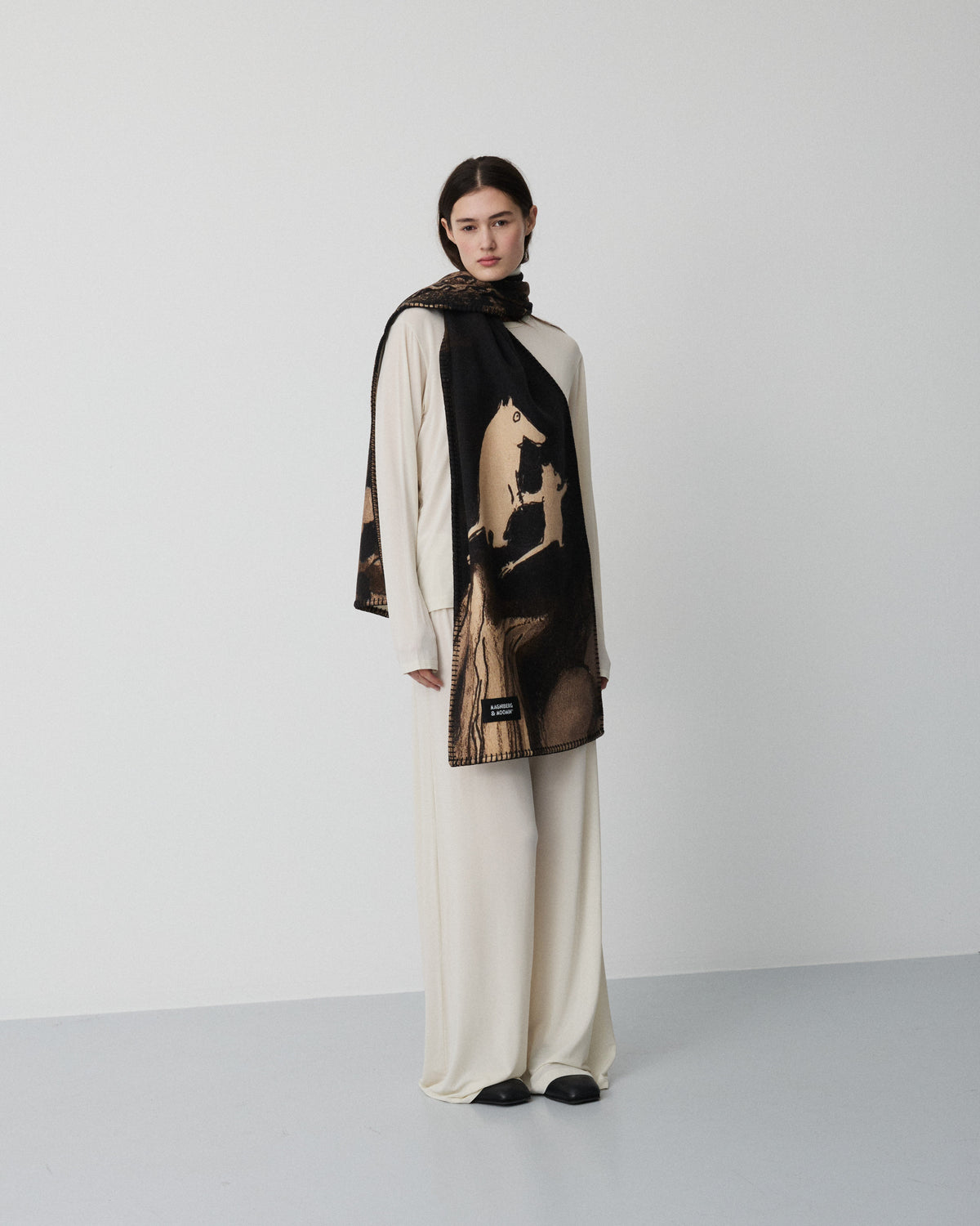 Moomin Canvas scarf | Sepia dark