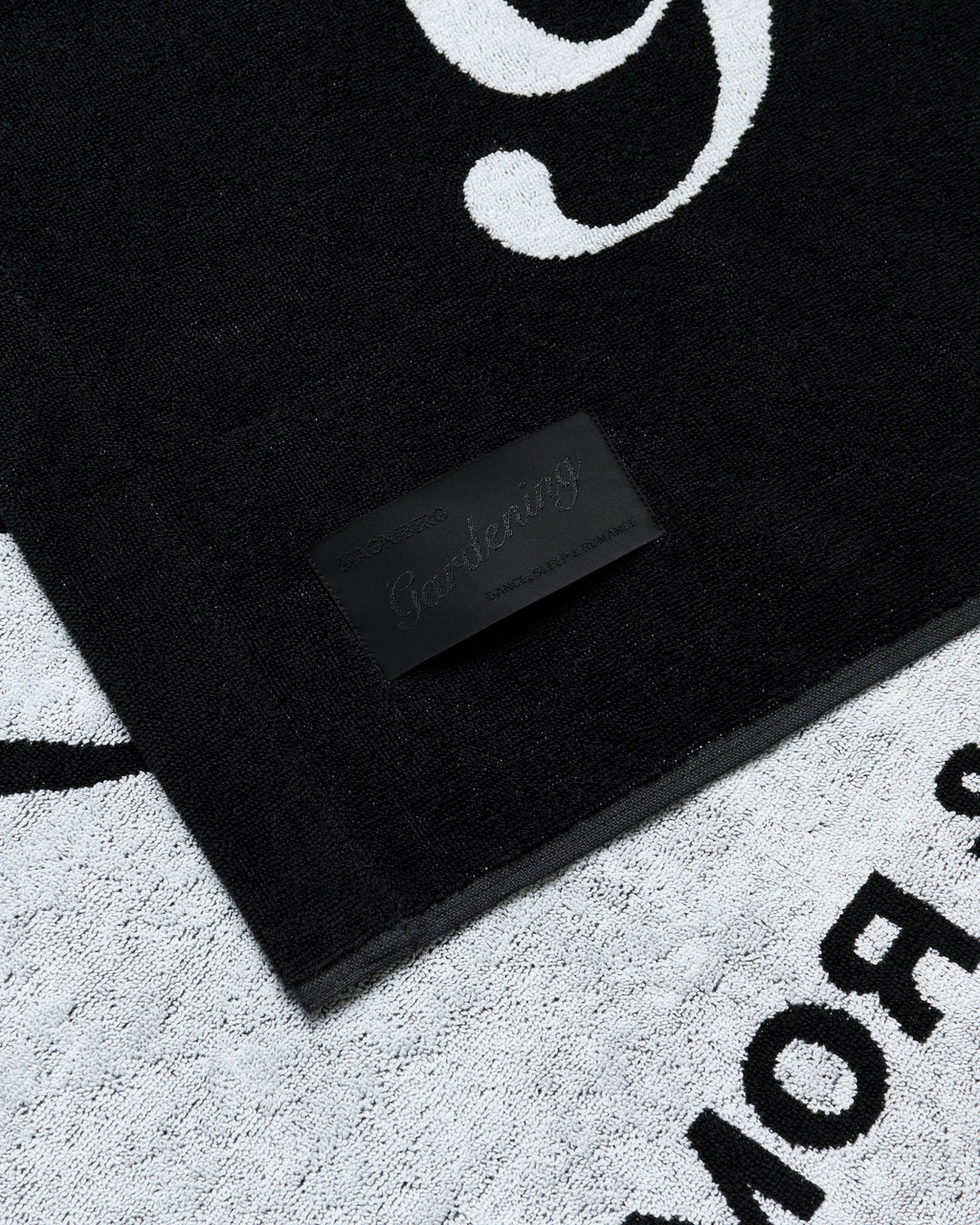 Pump towel | Gardening black
