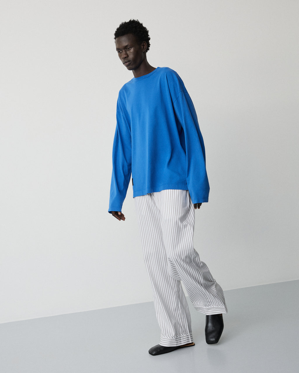 Full long sleeve t-shirt | Washed bright blue jersey