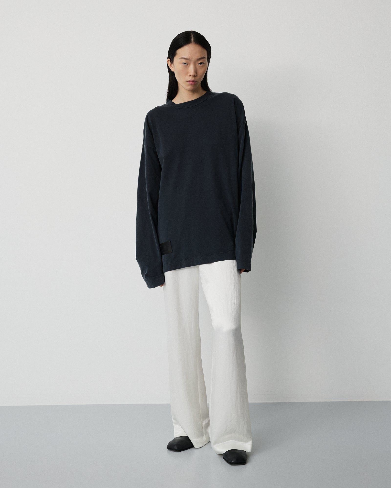 Full long sleeve t-shirt | Washed black jersey