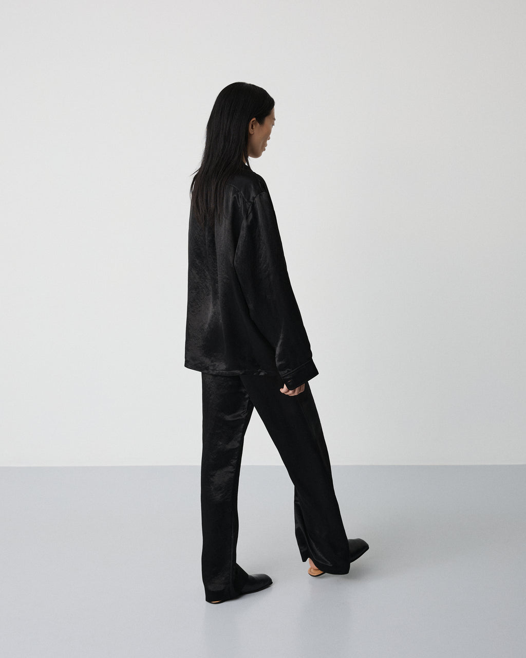 Low pants | Shiny black Acetate
