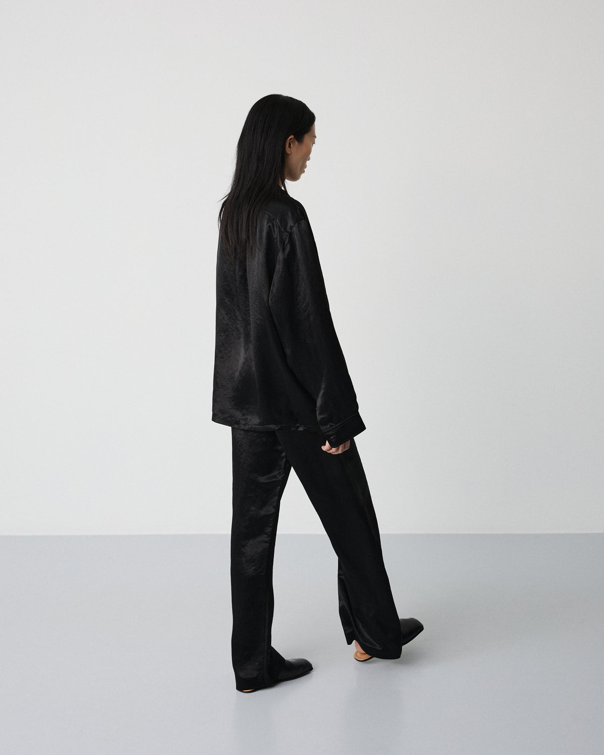 Low pants | Shiny black Acetate