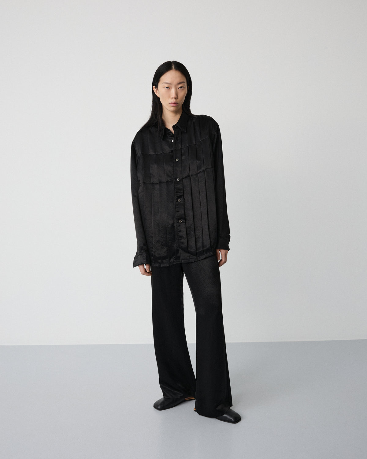 High shirt |  Shiny black Acetate