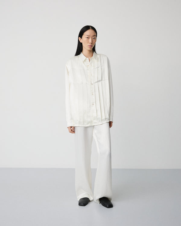 High shirt |  Shiny broken white Acetate