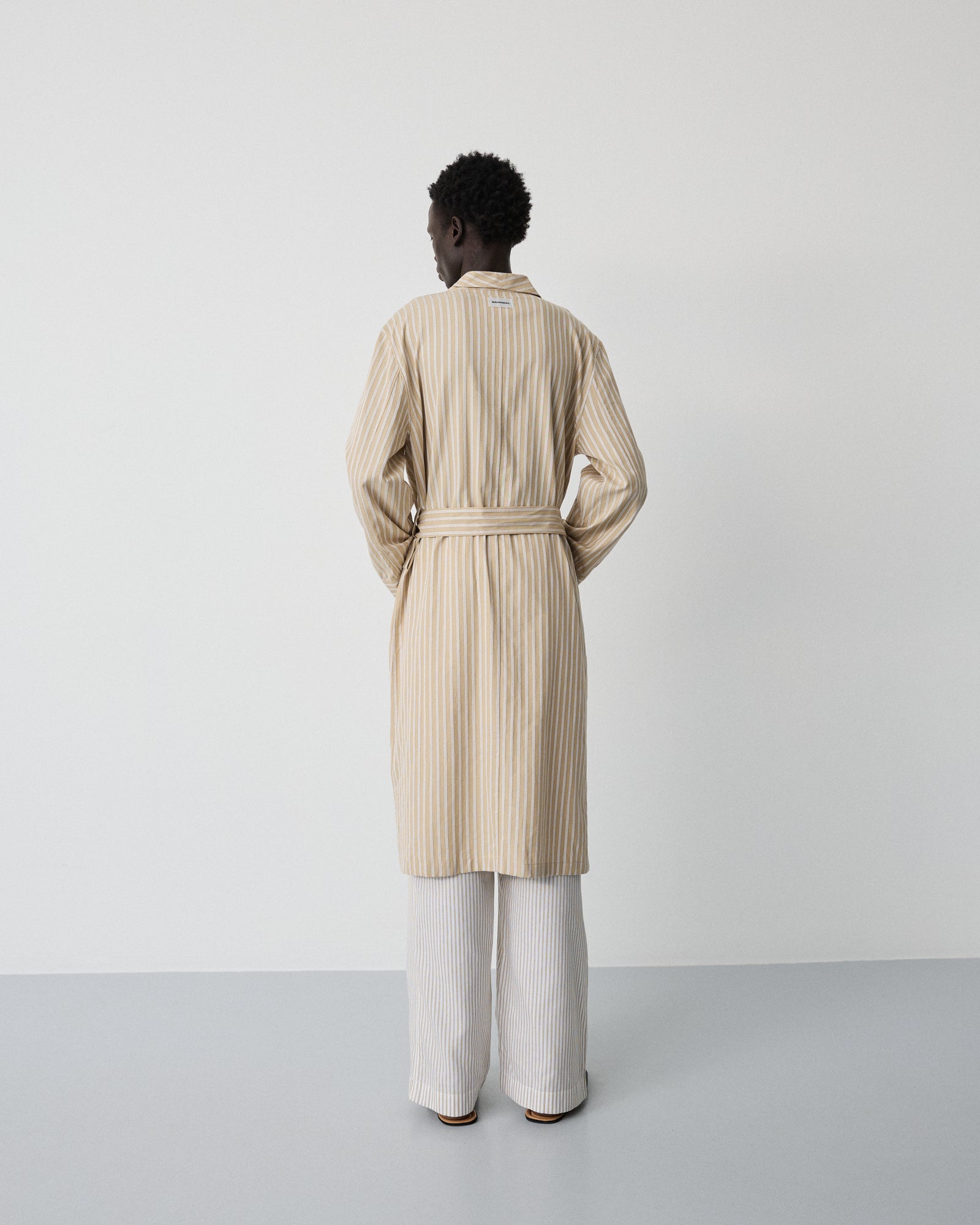 Voyage robe | Stripe medium beige Oxford