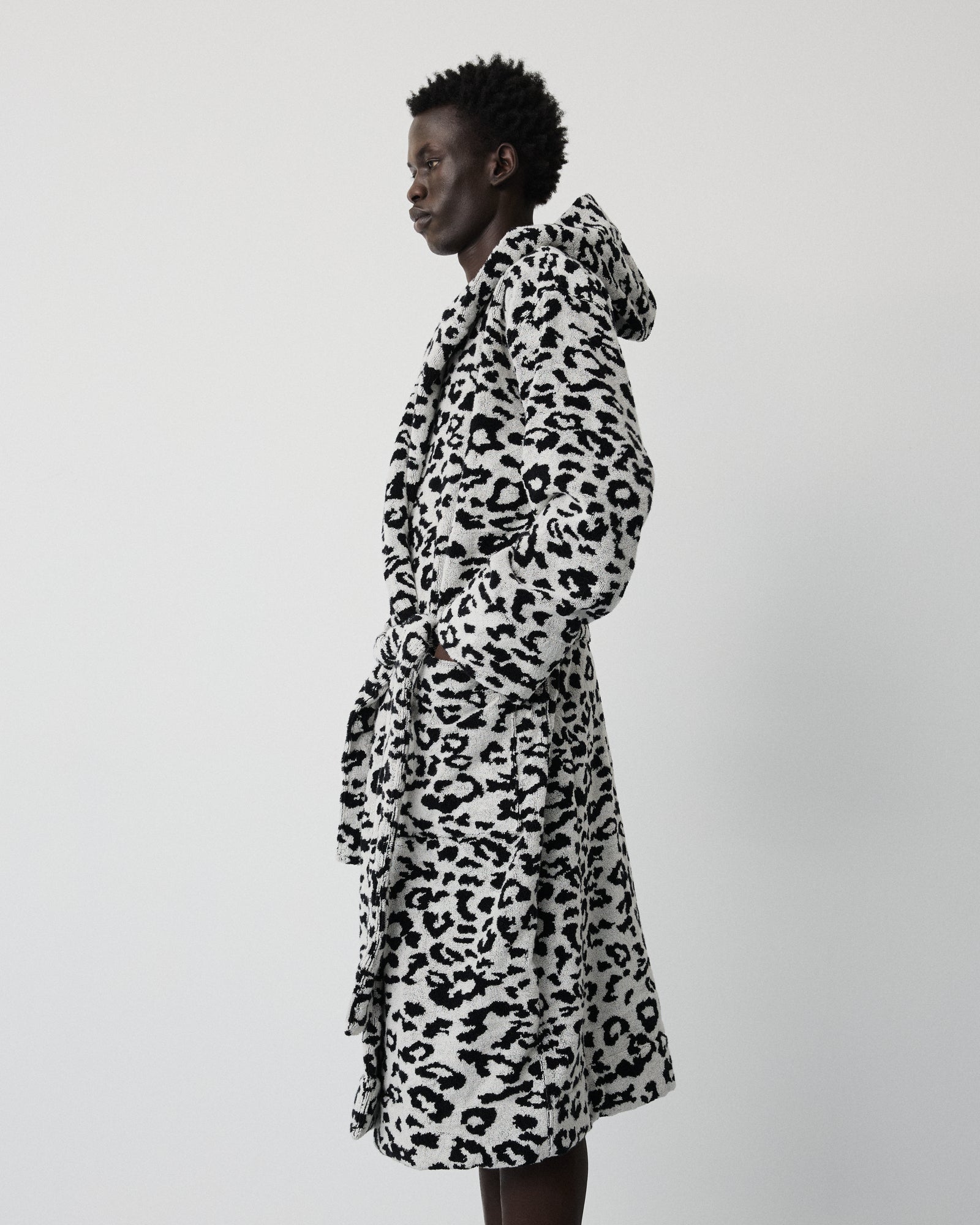 Wild bathrobe | Coconut white leopard Terry