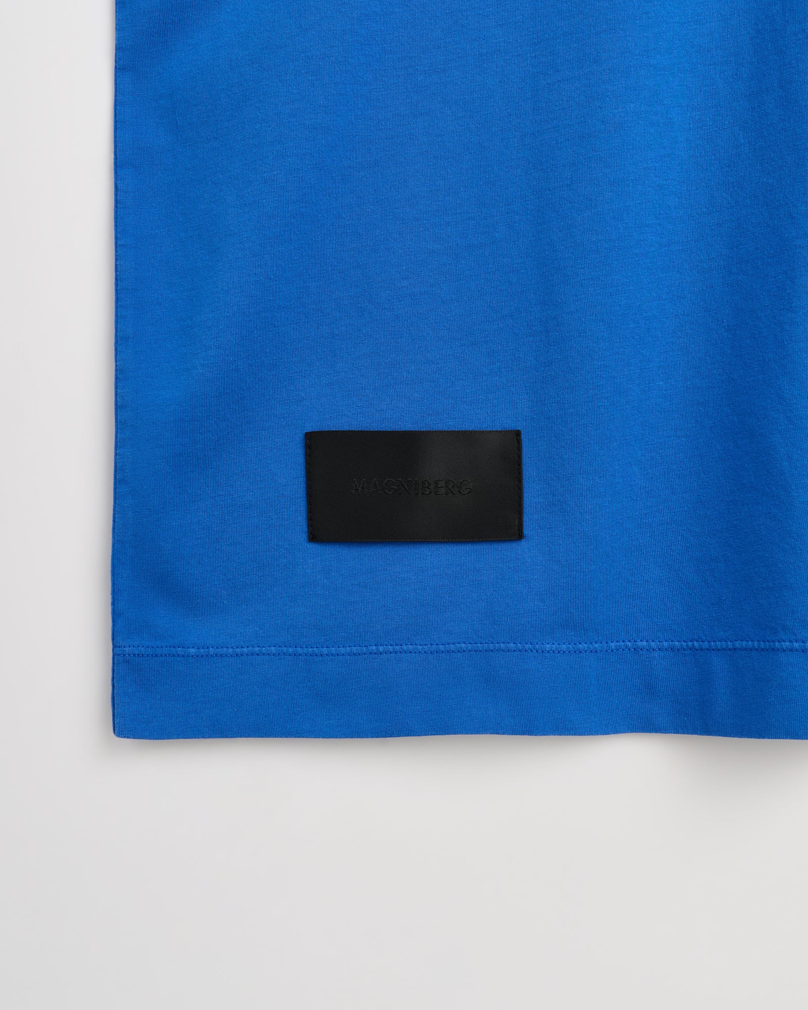 Full long sleeve t-shirt | Washed bright blue jersey