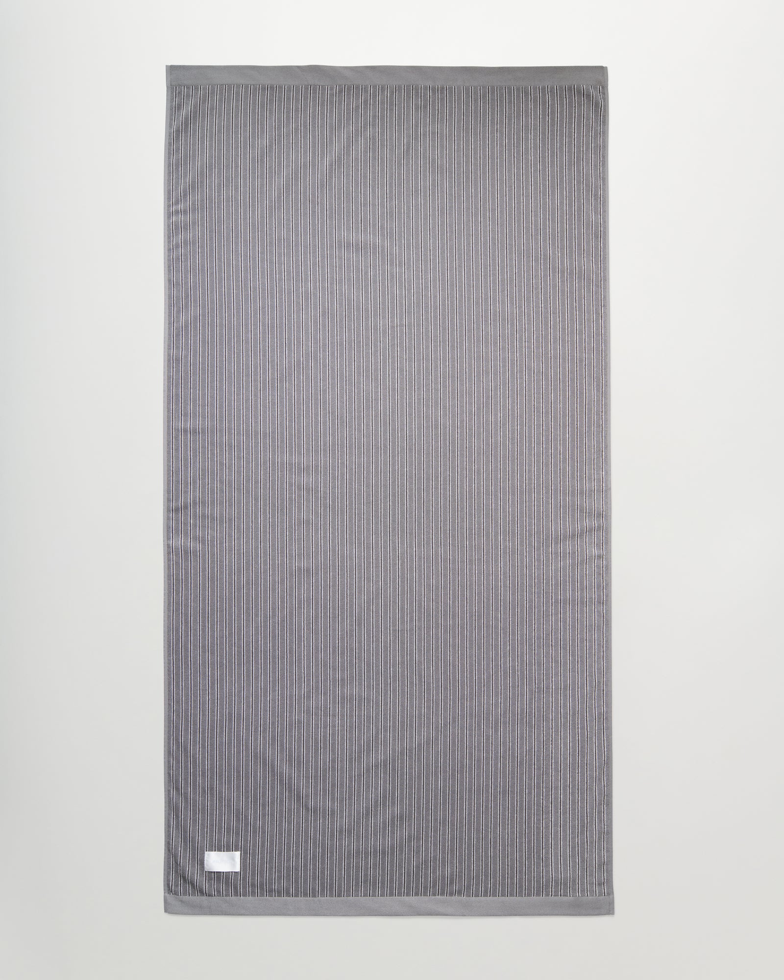 Wall Street bath sheet | Stripe dark grey Terry