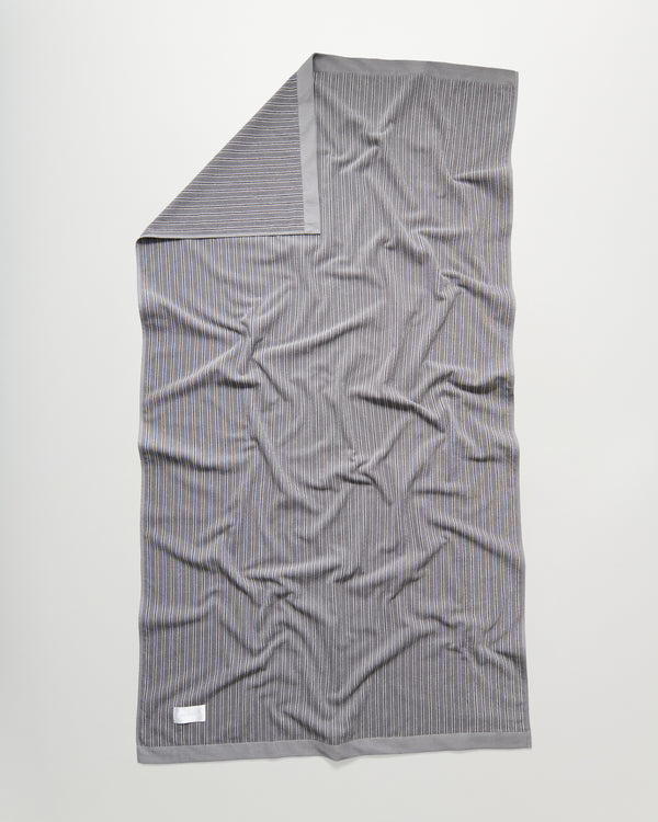 Wall Street bath sheet | Stripe dark grey Terry