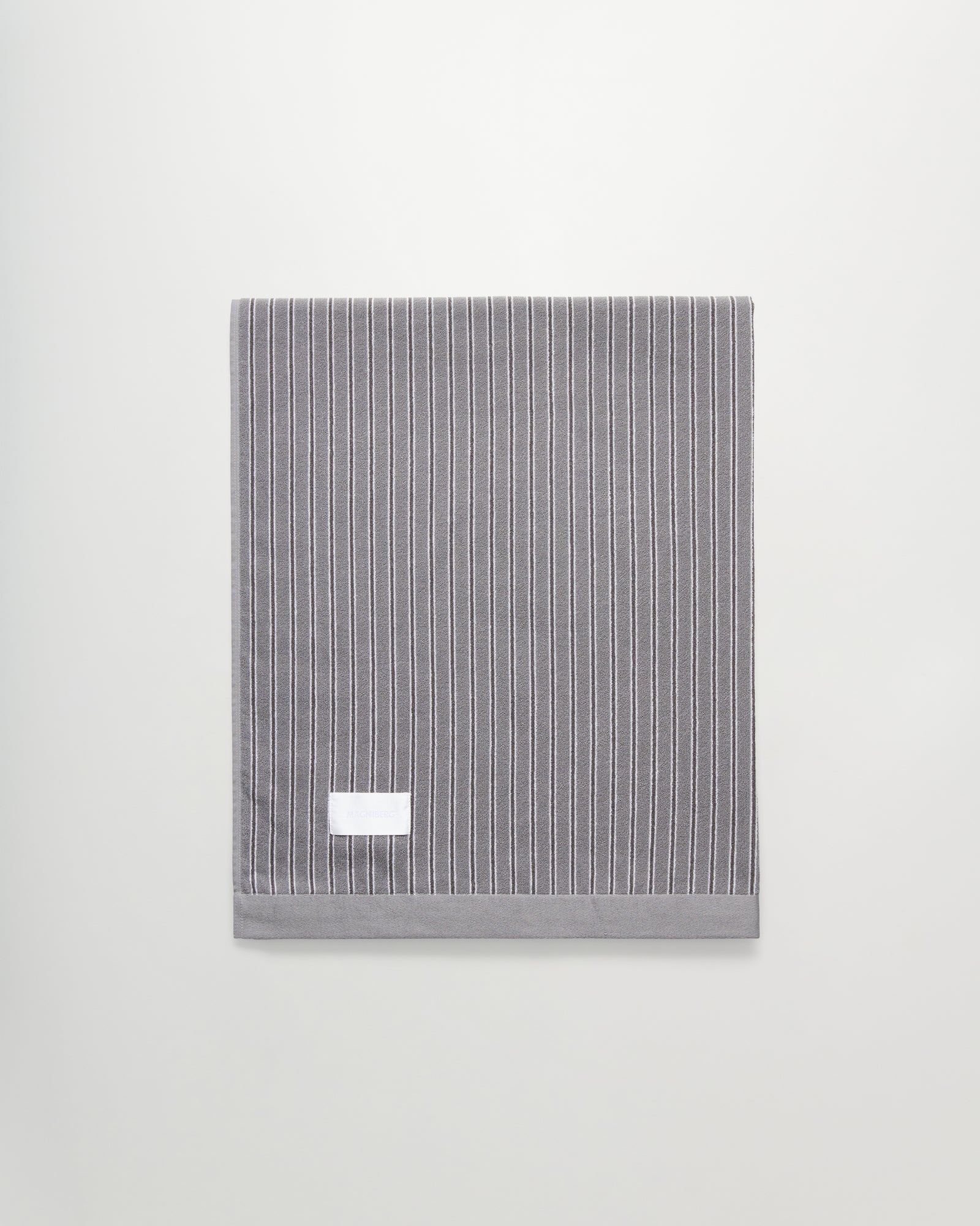 Wall Street bath sheet | Stripe dark grey Terry