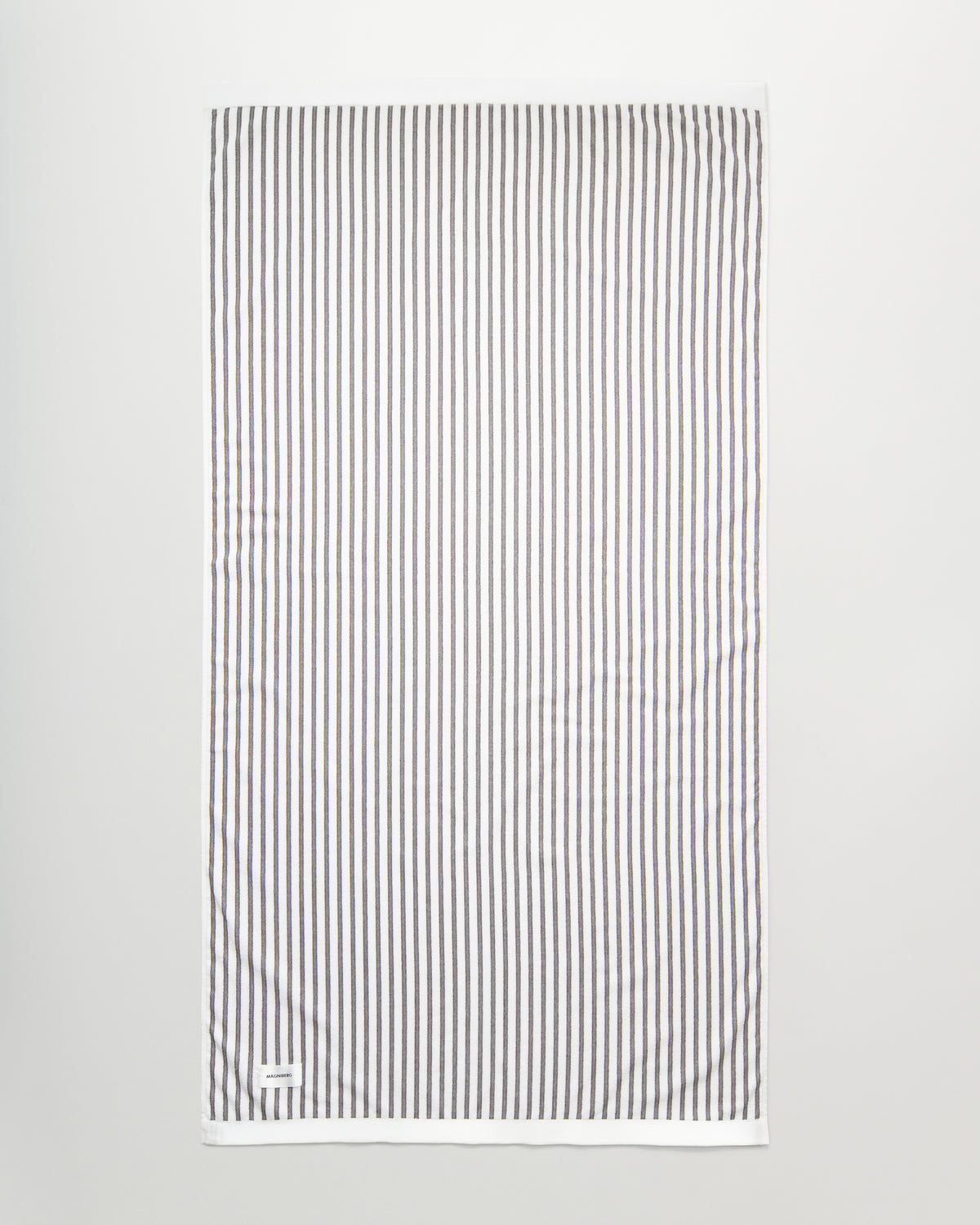 Wall Street bath sheet | Stripe grey Terry