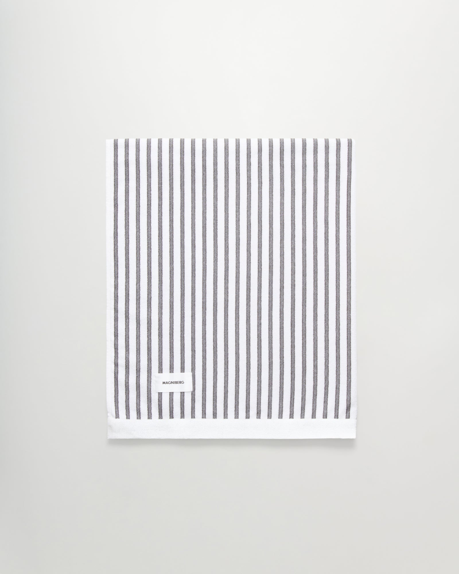 Wall Street bath sheet | Stripe grey Terry