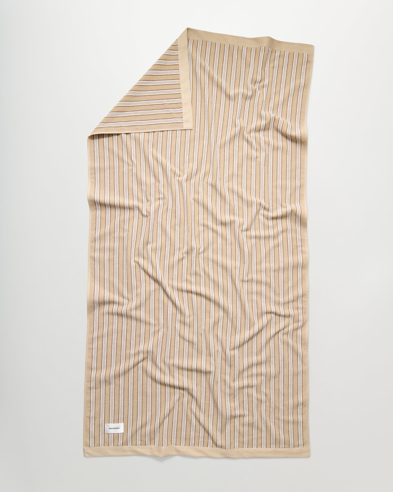 Wall Street bath sheet | Stripe medium beige Terry