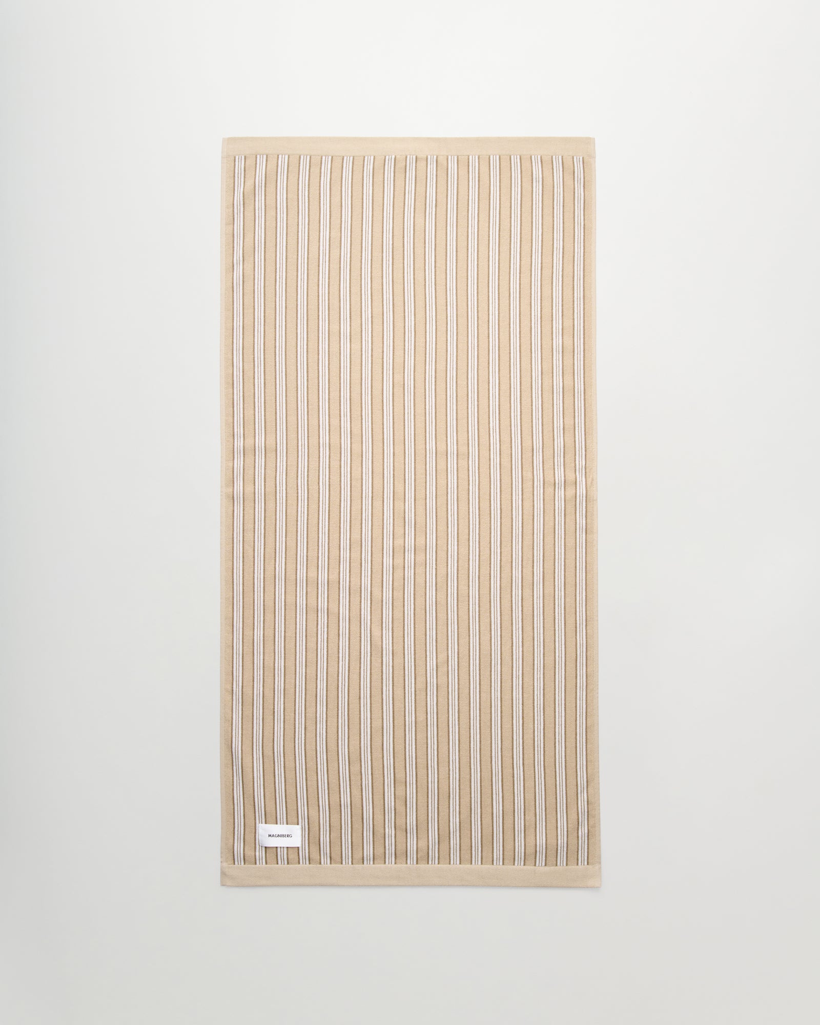 Wall Street bath towel | Stripe medium beige Terry