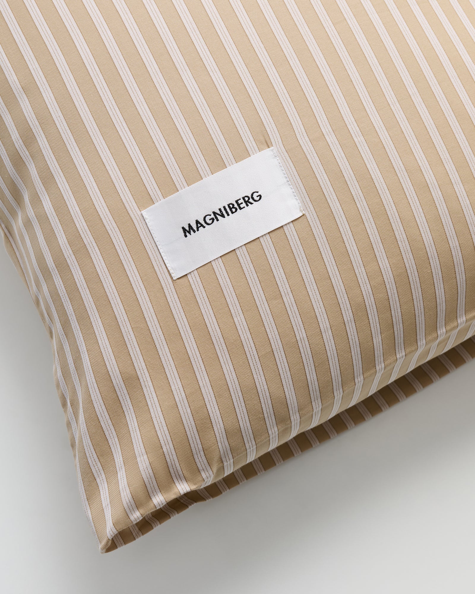 Wall Street pillow case | Stripe medium beige Oxford