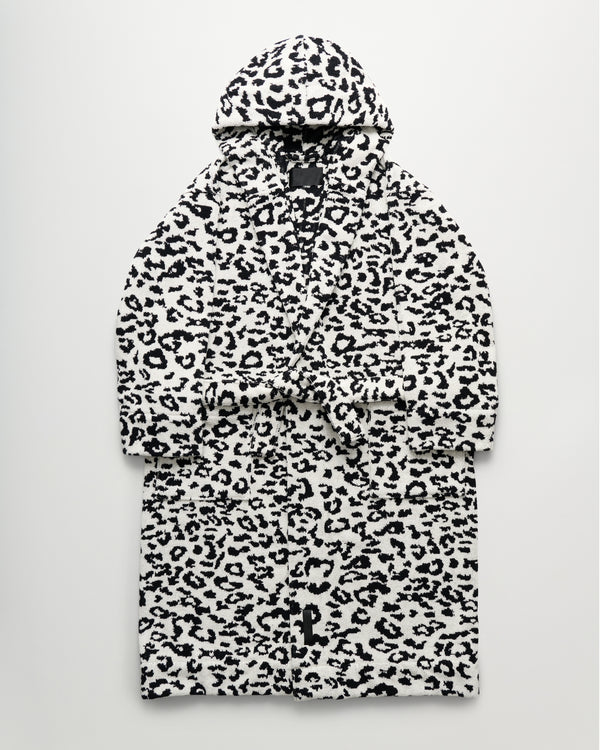 Wild bathrobe | Coconut white leopard Terry