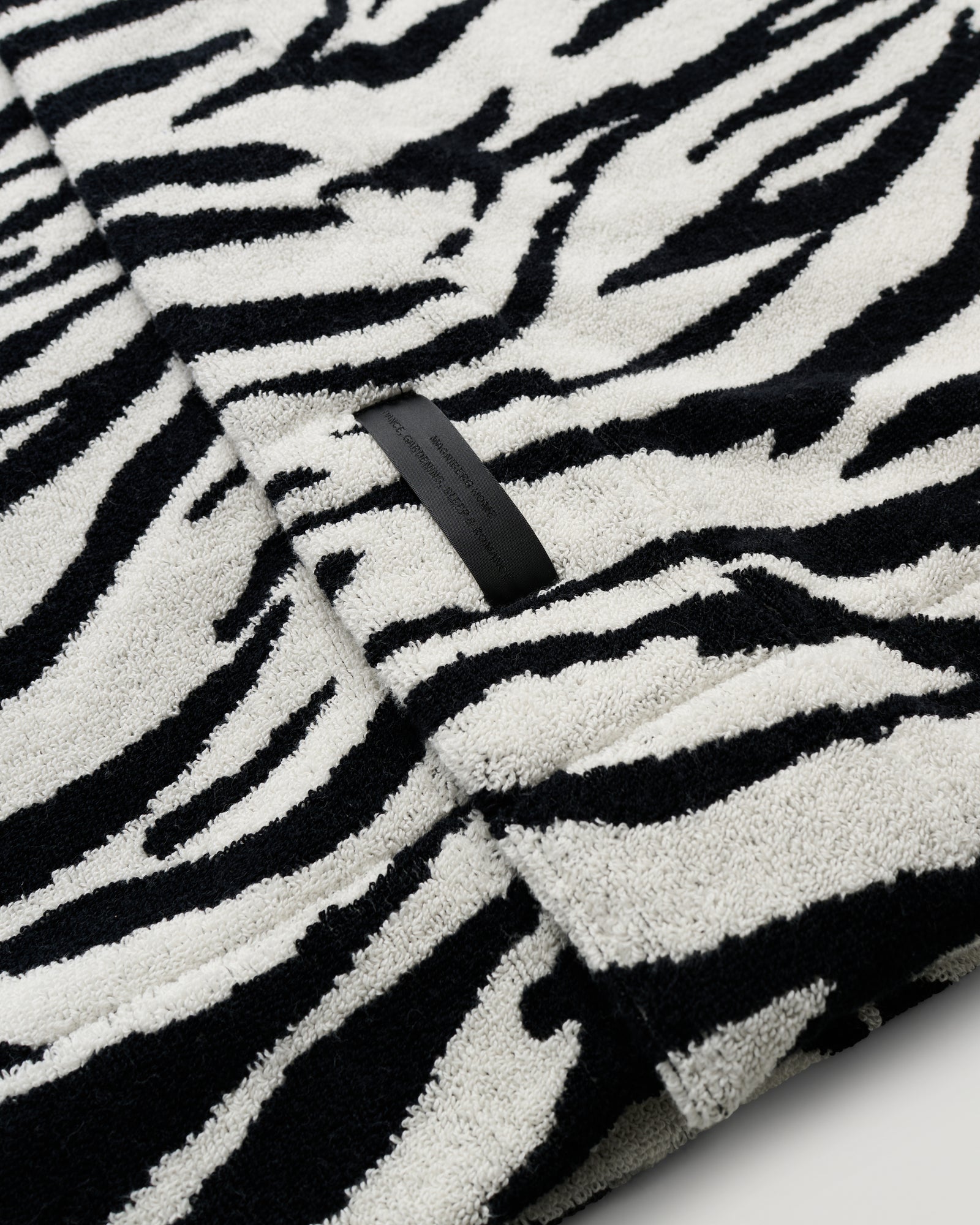 Wild bathrobe | Coconut white tiger Terry