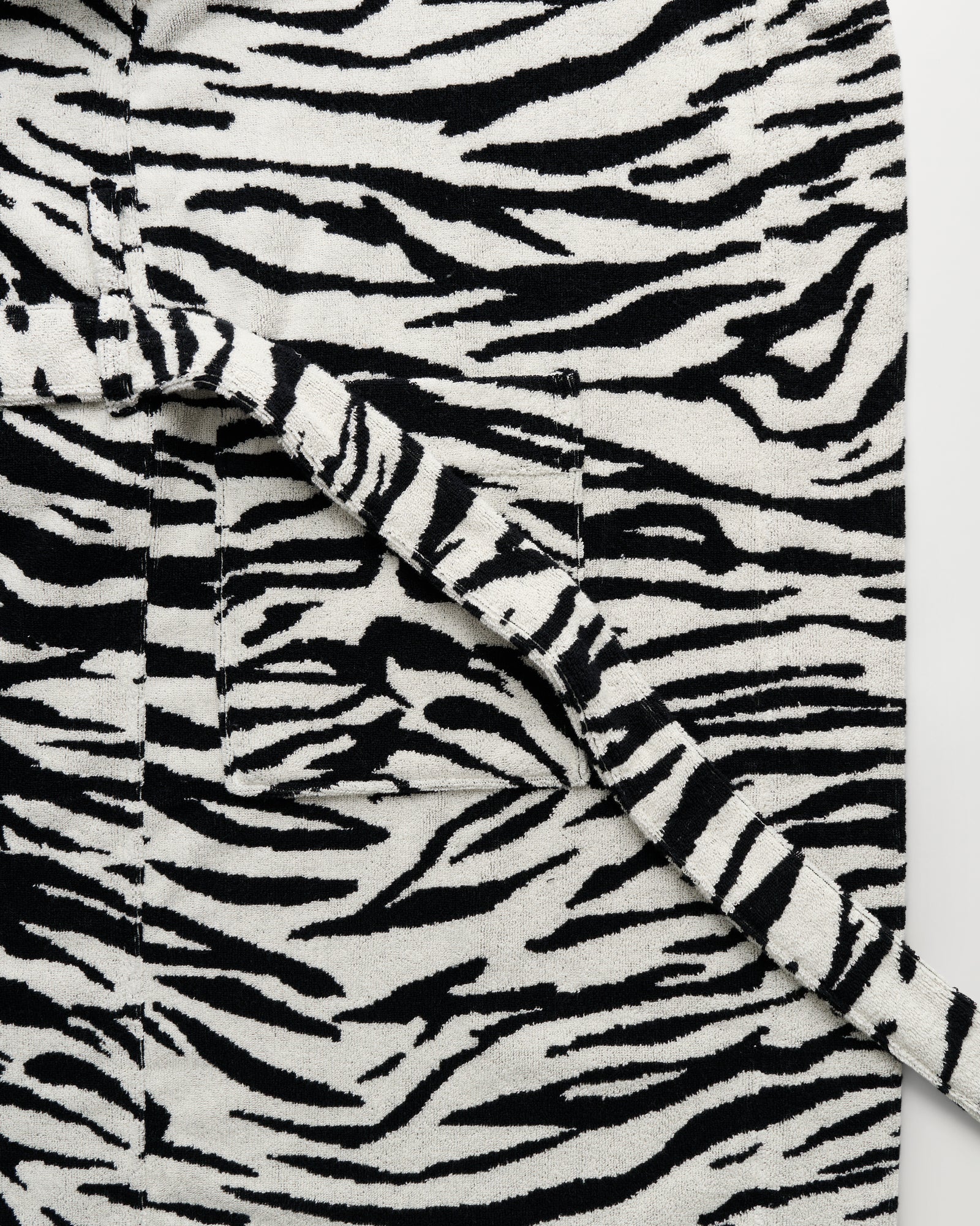 Wild bathrobe | Coconut white tiger Terry