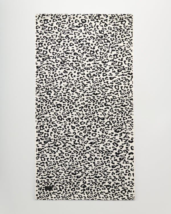 Wild bath sheet | Coconut white leopard Terry