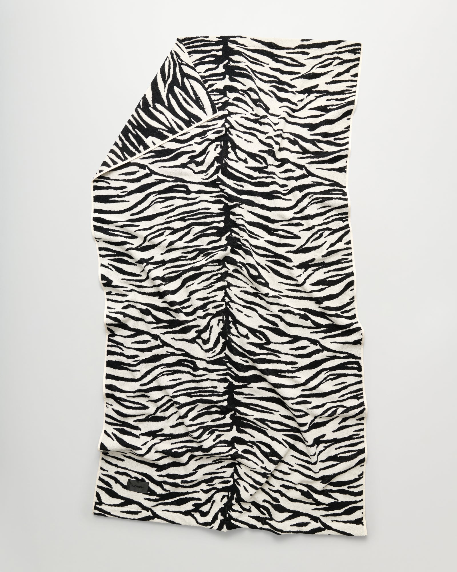 Wild bath sheet | Coconut white tiger Terry