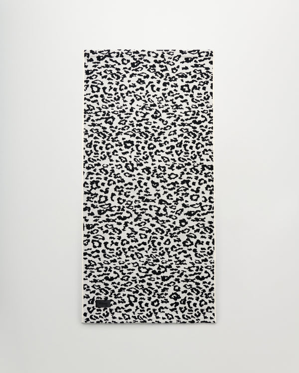 Wild bath towel | Coconut white leopard Terry