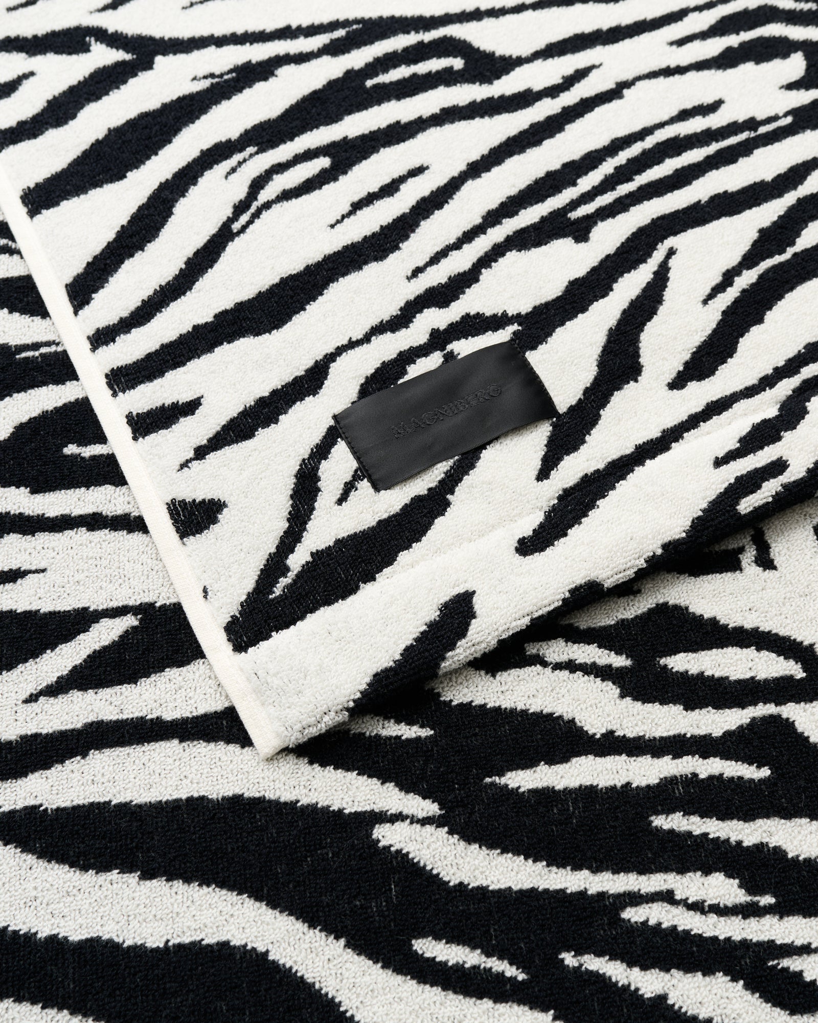 Wild bath towel | Coconut white tiger Terry
