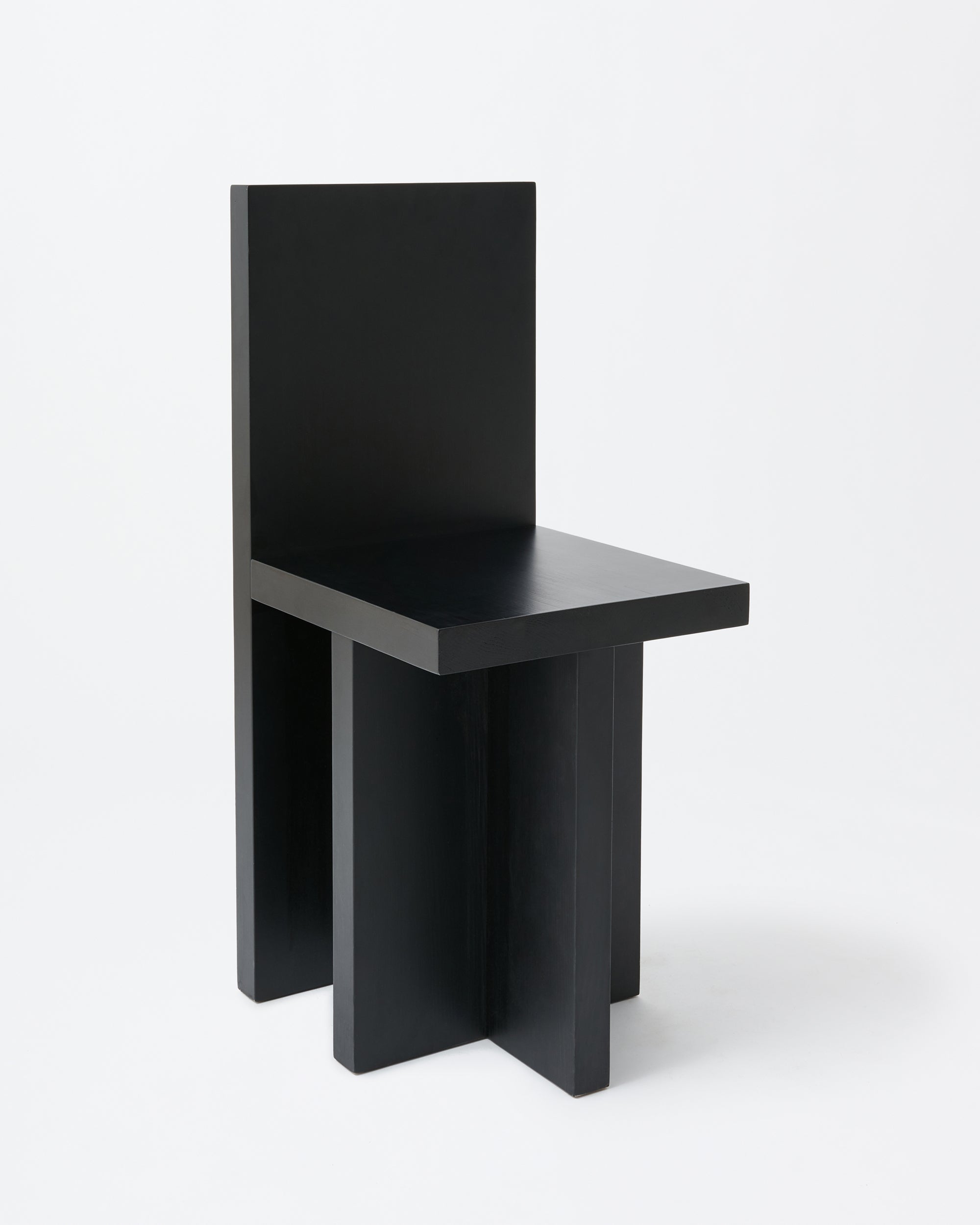 Pony chair | Stained black Pine