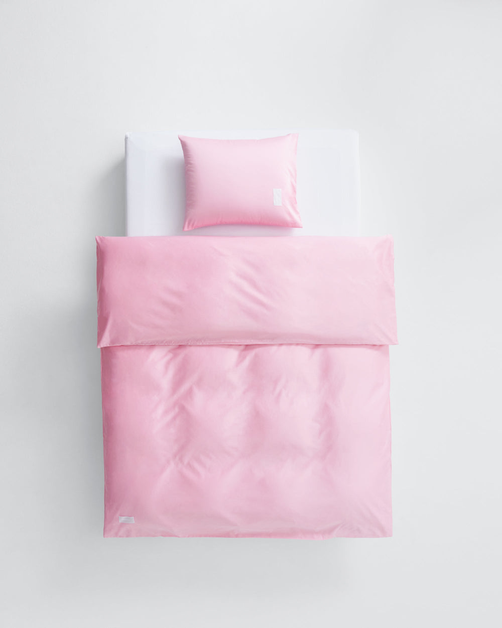 Luxuriously soft crisp white cotton poplin duvet cover. Pure
