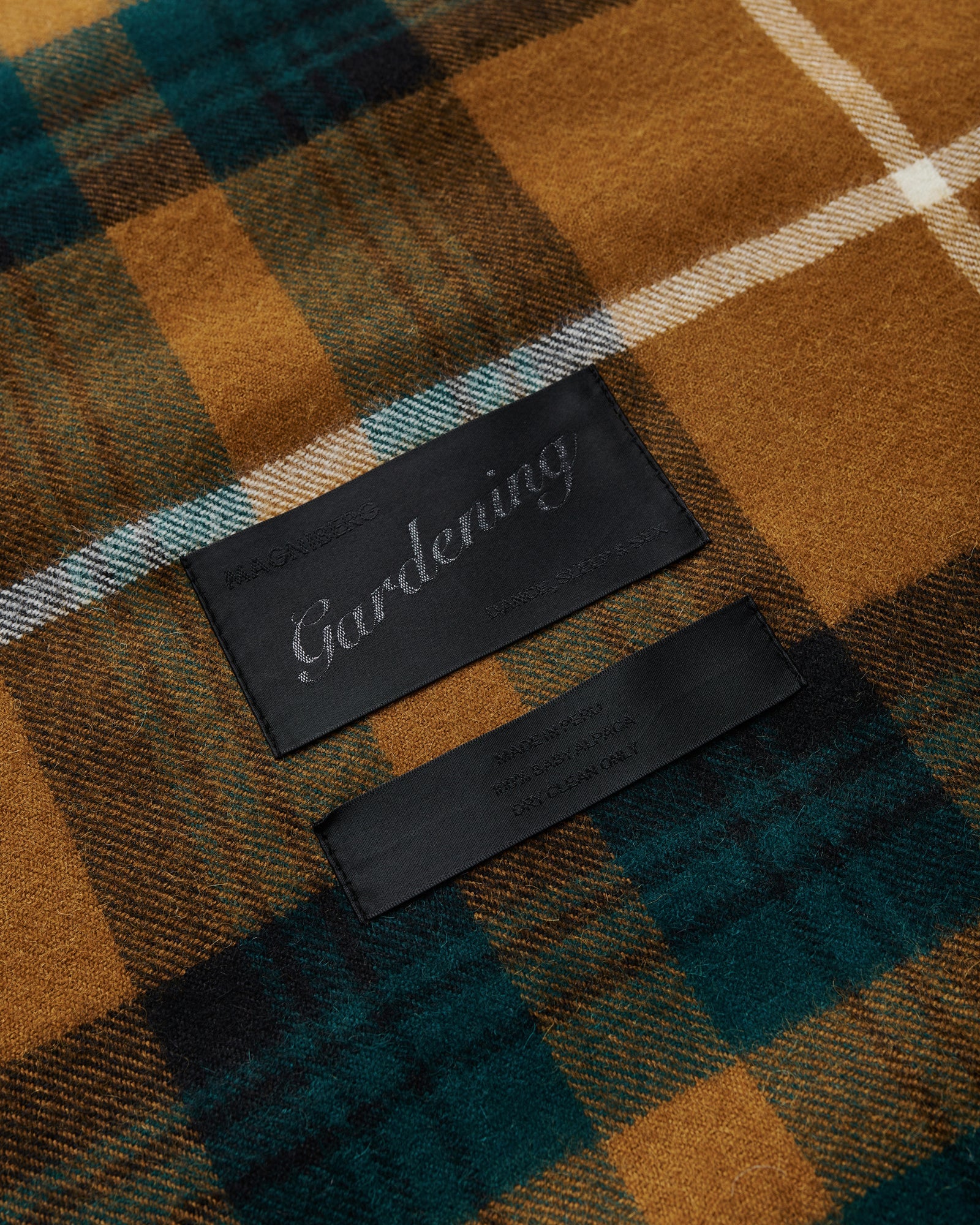 Queen blanket | Camel tartan Baby alpaca