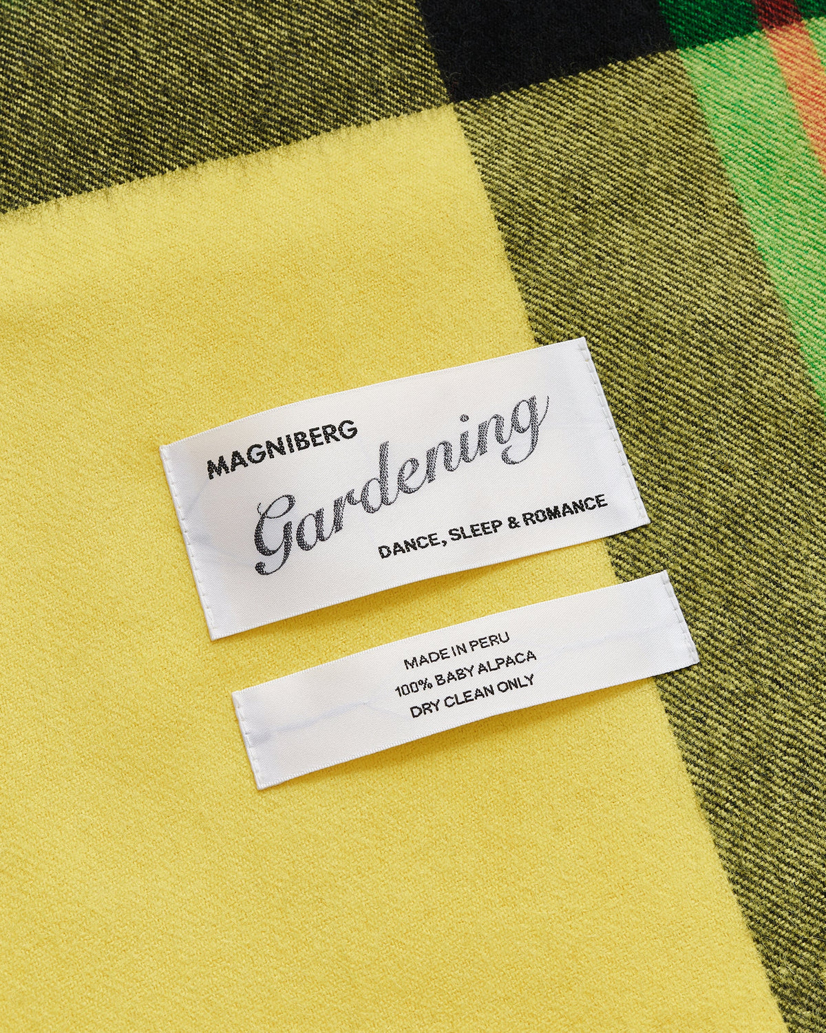 Queen scarf | Field yellow tartan Baby alpaca