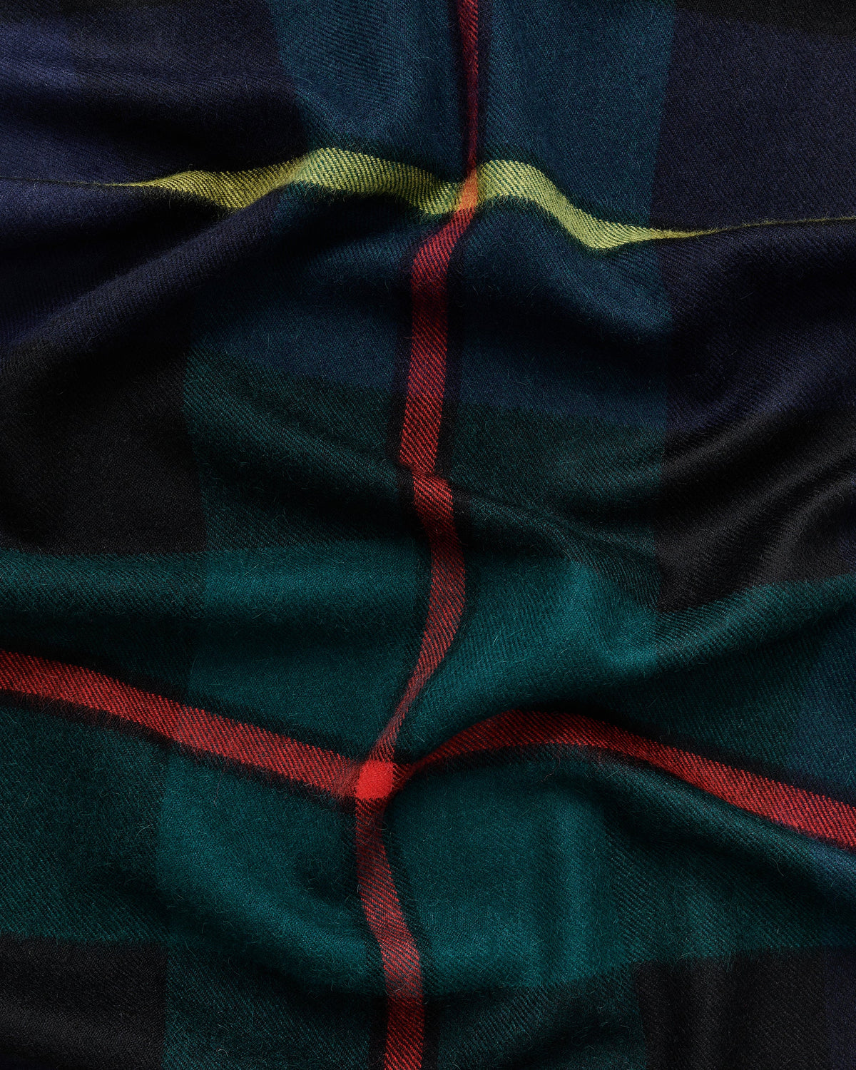 Queen scarf | Scottish green tartan Baby alpaca