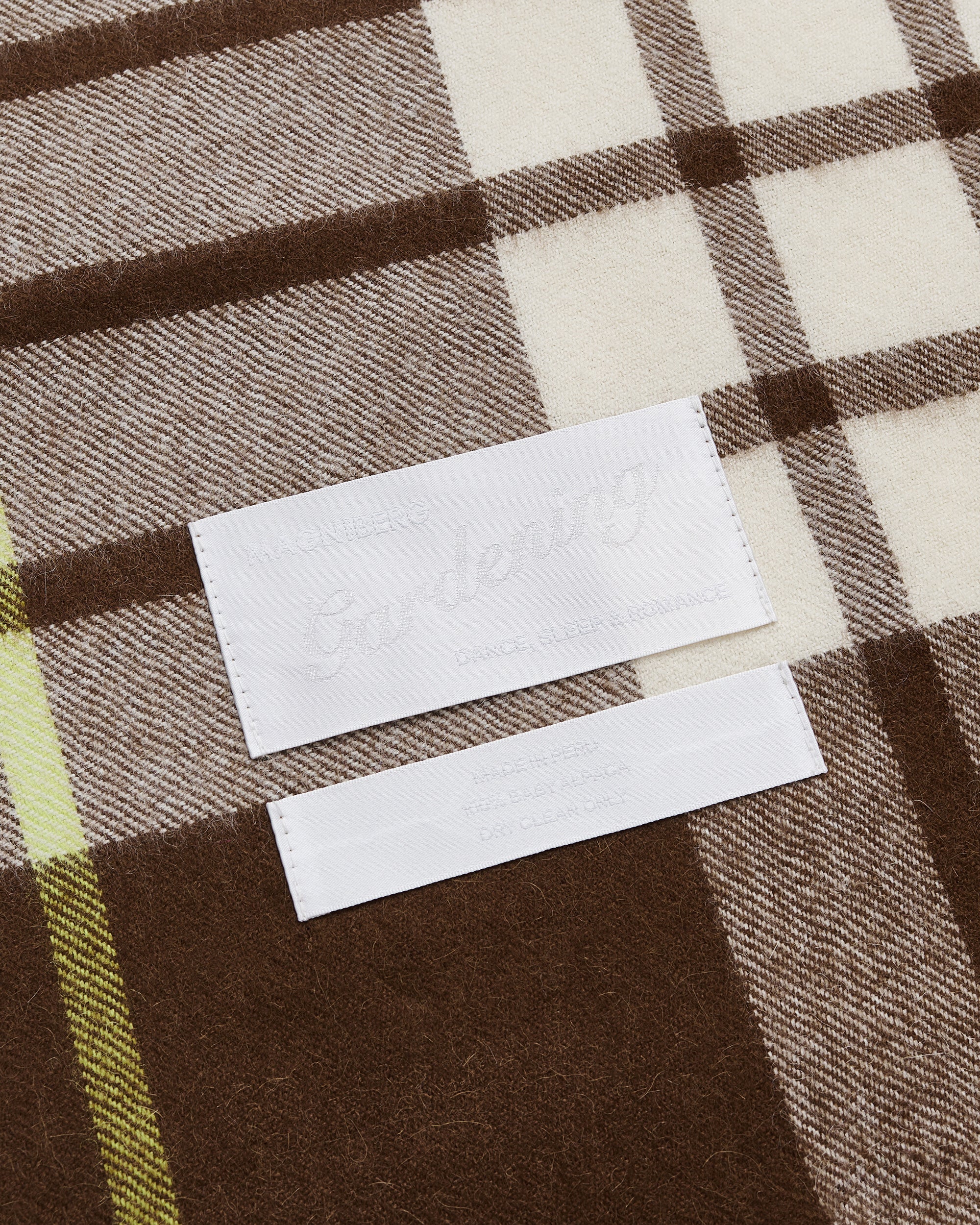 Queen scarf | Tobacco brown tartan Baby alpaca