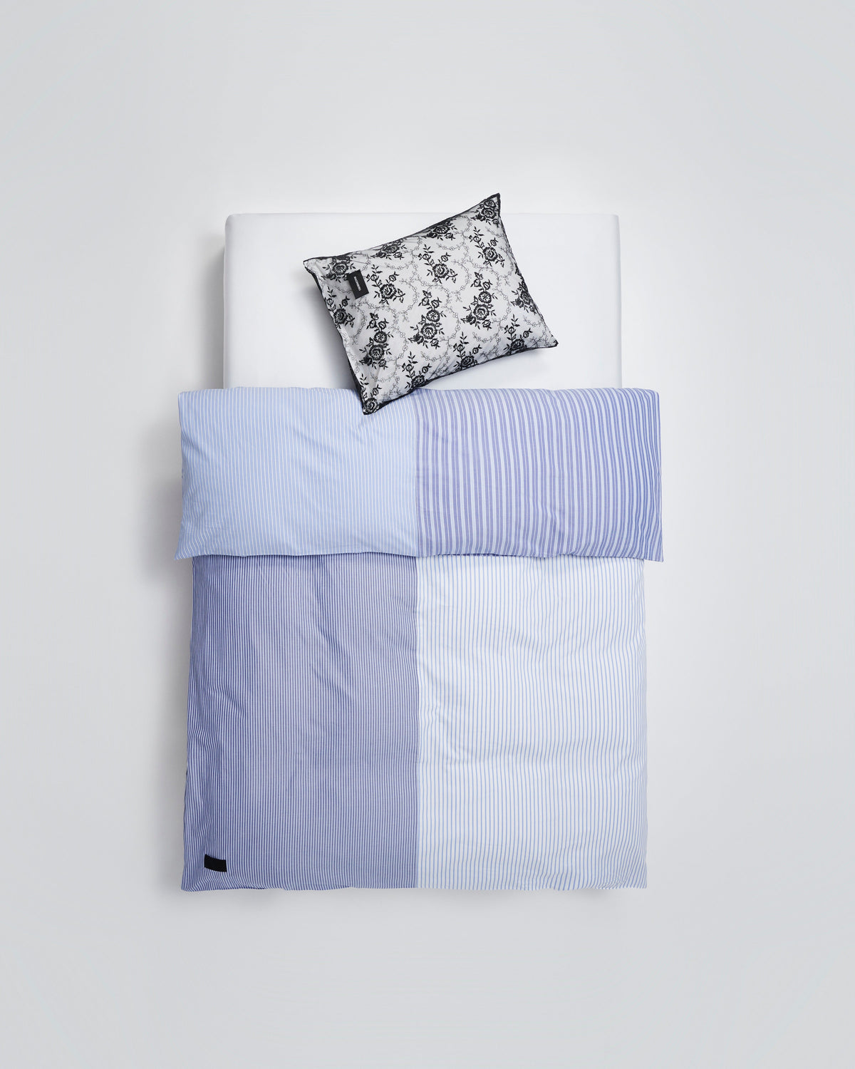 Rose pillow case | Black Lace