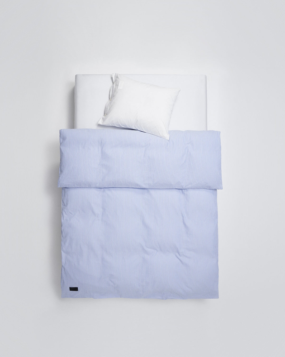 Wall Street duvet cover | Stripe light blue Oxford