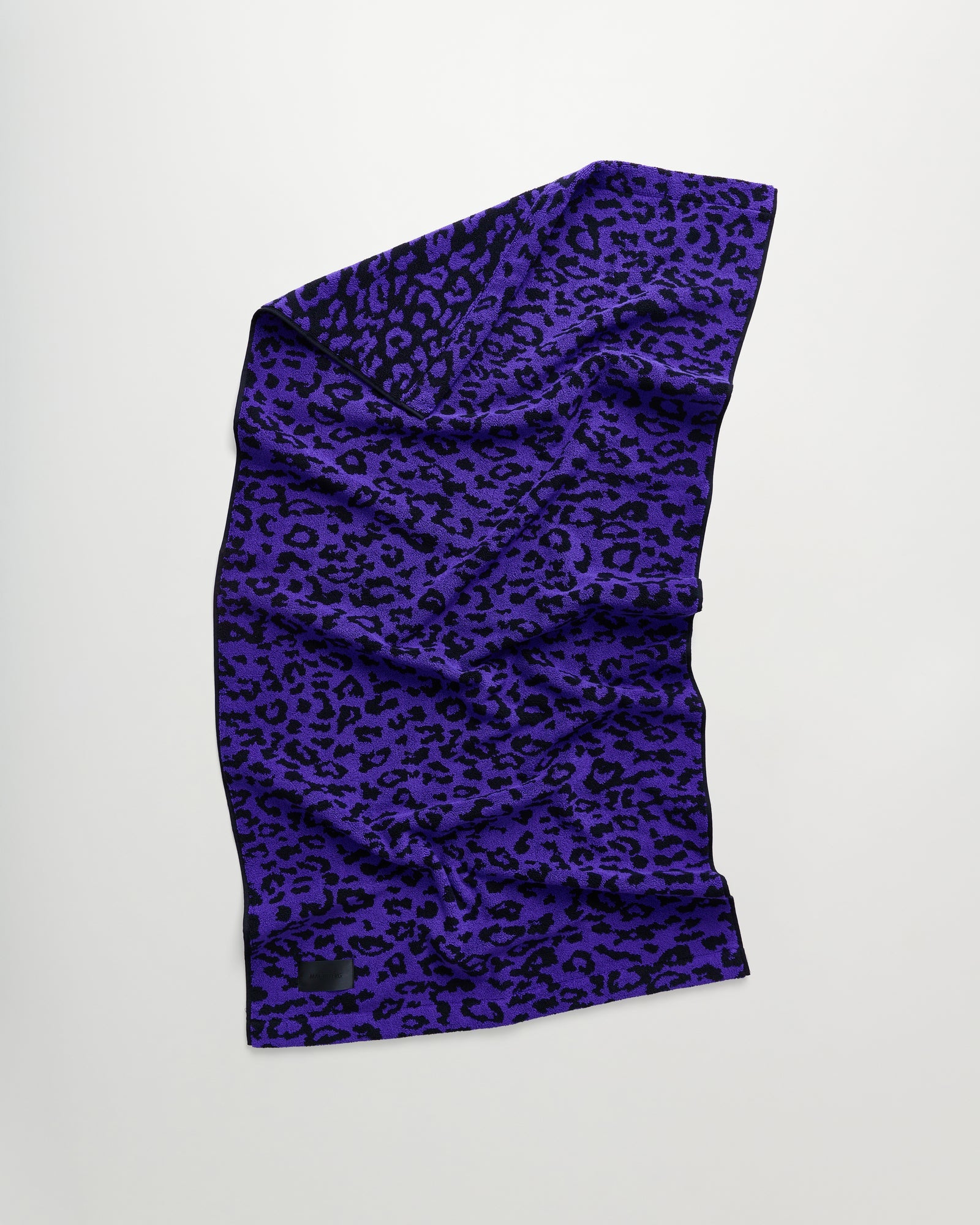 Wild towel | Purple leopard Terry